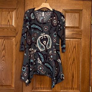Multi colored tunic top